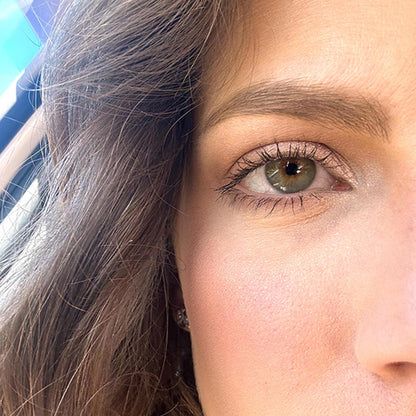 Voluminizing Black Mascara for Long, Luscious Lashes